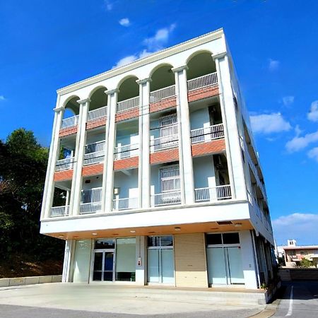 Villa Blu Okinawa Chatan 2-1 ヴィラブルー沖縄北谷2-1 "沖縄アリーナ徒歩圏内の民泊ホテル" מראה חיצוני תמונה
